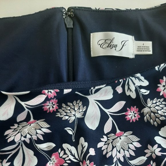 ELIZA J - Floral Shift Dress - Size 4 - Picture 4 of 6